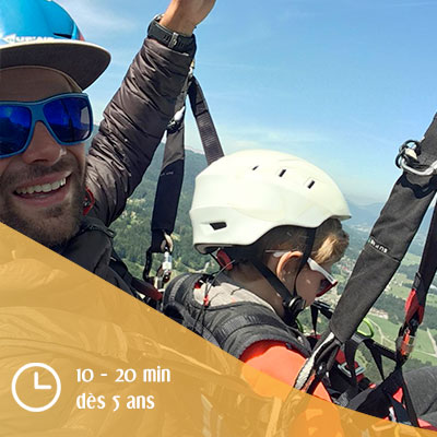 École de parapente à Samoens vol enfant